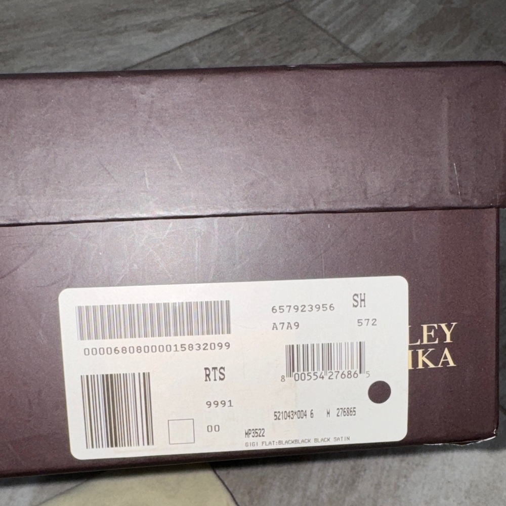 Size 6- Badgley Mischka GiGi Black Satin Flat - Picture 11 of 11